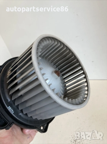 Мотор за вентилатор на отоплителна система за KIA Ceed 1.6 CRDi (2010), снимка 3 - Части - 53241354