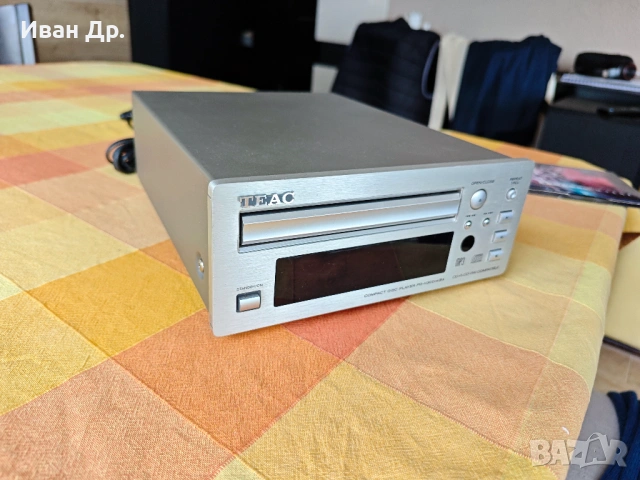 Teac PD-300 MK3 CD, снимка 2 - Аудиосистеми - 53110526