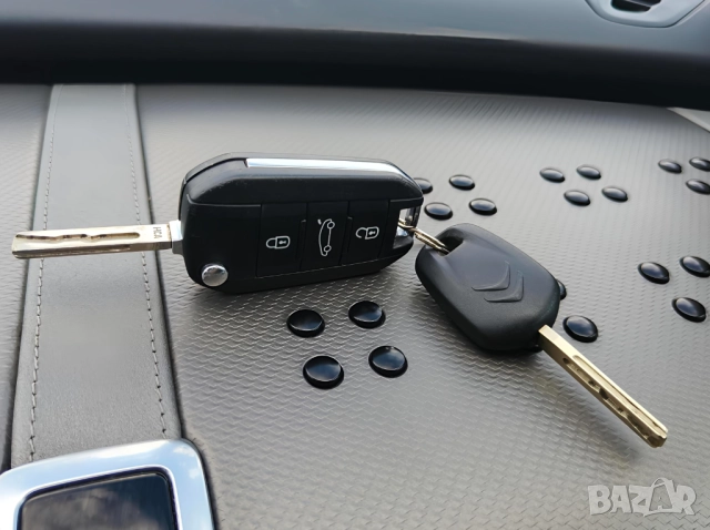 Citroen C4 Cactus 1.2 PureTech, снимка 9 - Автомобили и джипове - 51227941