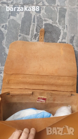 Стара кожена чанта, снимка 9 - Чанти - 53375840
