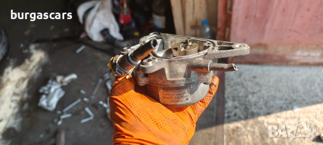 Вакуум помпа 8973304130 Opel Vectra C 3.0 CDTI Z30DT 3.0 CDTI V6 - 184к.с