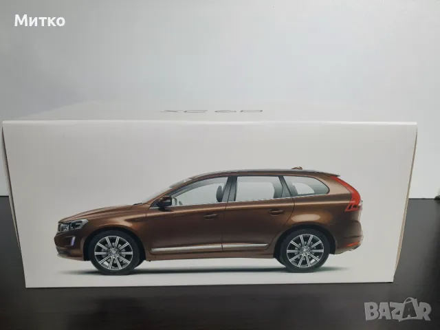 Умален модел VOLVO XC 60 мащаб 1:18
