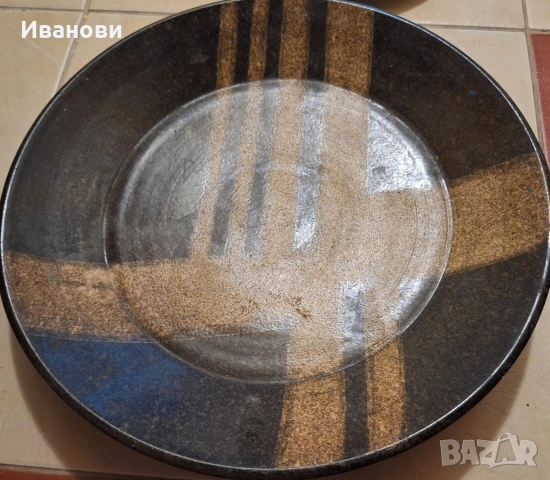 голяма керамична чиния 30 см, снимка 2 - Чинии - 54157765