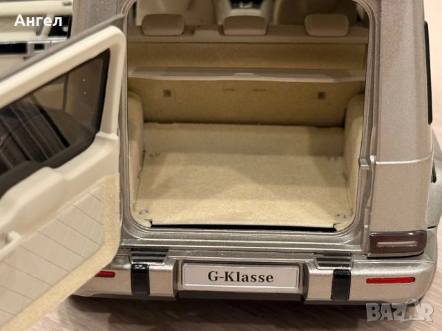 Mercedes G500 W463 2019 1:18 Minichamps, снимка 8 - Колекции - 52189845