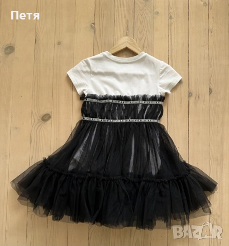 Рокля Guess , снимка 2 - Детски рокли и поли - 50012281