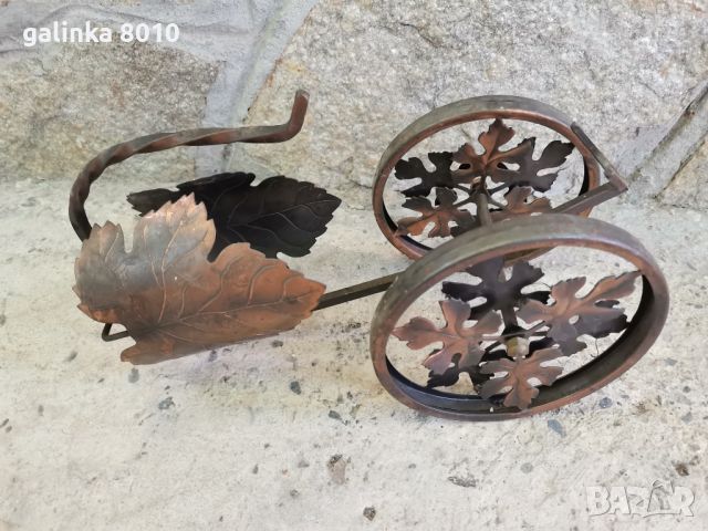 Стара метална стойка за бутилки, снимка 3 - Антикварни и старинни предмети - 46230019