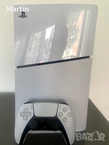 Playstation 5 SLIM (1TB) в гаранция + 6 игри с диск , снимка 1