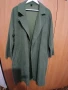 ВРЪХНА ДРЕХА/манто/ ОТ ФИН ВЕЛУР В МАСЛЕНО ЗЕЛЕН ЦВЯТ БЕЗ ЗАКОПЧАВАНЕ С ДЖОБОВЕ.напълно запазено, снимка 1