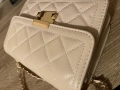 Бежова чанта , снимка 2