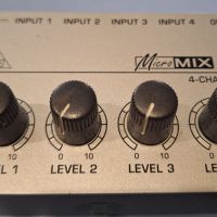Микро аудио миксер Behringer MX-400, снимка 1 - Ресийвъри, усилватели, смесителни пултове - 45395604