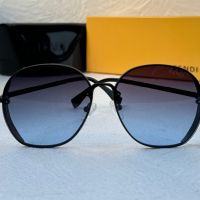 -40% разпродажба Fendi дамски слънчеви очила кръгли  , снимка 3 - Слънчеви и диоптрични очила - 45241776