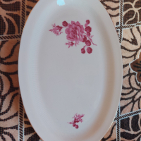 Голяма порцеланова чиния , снимка 1 - Чинии - 44943884