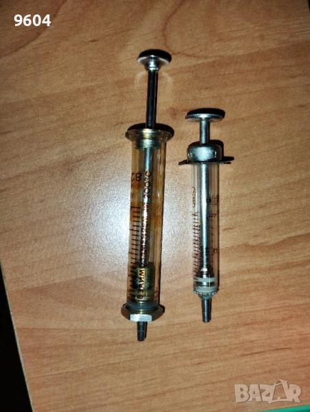 Стари стъклени спринцовки , снимка 1