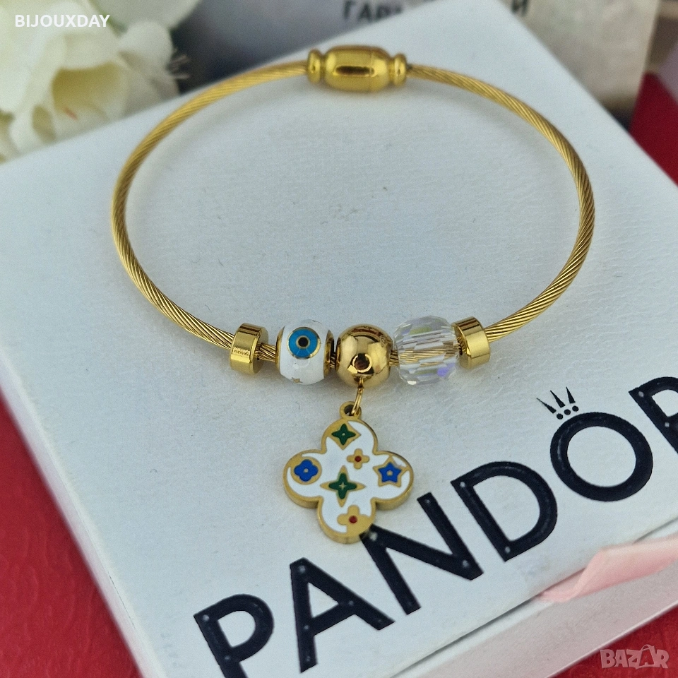 луксозна гривна ван Клийф от медицинска стомана с 18 карата златно покритие, снимка 1