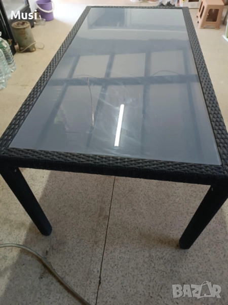 Трапезна маса, снимка 1