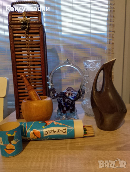 Кутия за вино, вази, стъклена кошничка за бонбони и др. в снимката, снимка 1