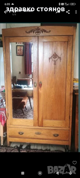 Старинен двукрилен гардероб с оригинално кристално огледало, снимка 1