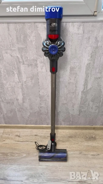 Dyson V8 Animal+ 

, снимка 1