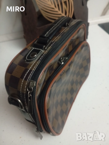 Дамска чанта за козметика, снимка 5 - Чанти - 52160045