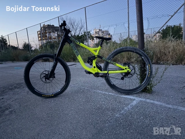 Commencal Supreme V3 , снимка 1