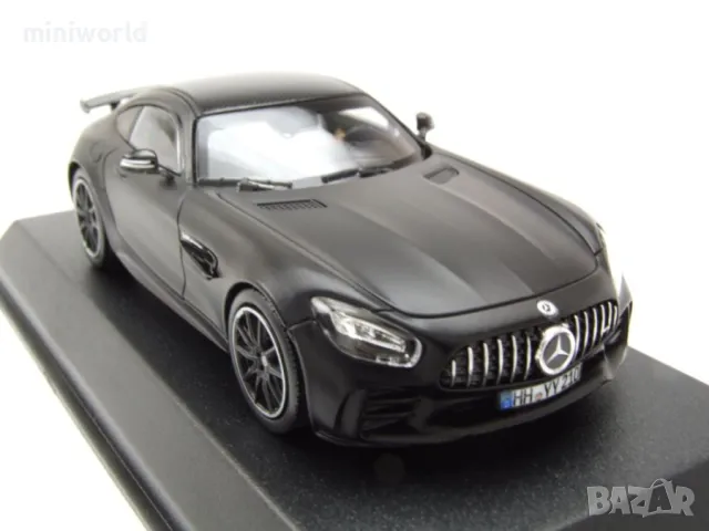 Mercedes AMG GT-R 2019 - мащаб 1:43 на Norev моделът е нов в PVC дисплей-кейс, снимка 7 - Колекции - 49553417