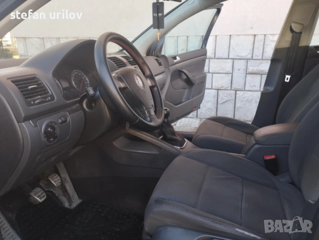VW Golf 5 1.6 FSI, снимка 5 - Автомобили и джипове - 53615212