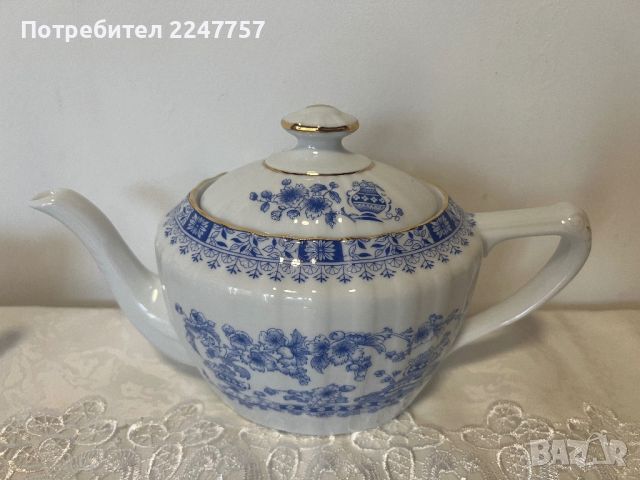 Чайник порцелан China Blau, снимка 1 - Антикварни и старинни предмети - 46432567