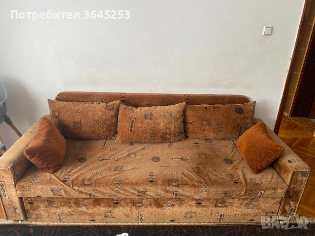 Триместен диван трапезария