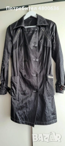 МАНТО ЧЕРНО С БЕЛИ ШЕВОВЕ