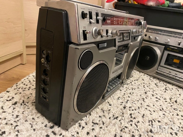 Aiwa TRK-955, снимка 3 - Радиокасетофони, транзистори - 53039118