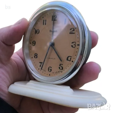 Ретро механичен будилник Slava (обслужен), снимка 3 - Антикварни и старинни предмети - 50021147