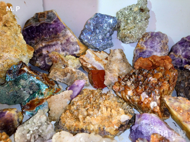 лот колекция минерали от България друза Кварц аметист кристали яспис галенит азурит ахат халцедон , снимка 5 - Колекции - 44986418