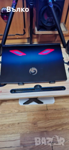 Гейм Лаптоп MSI Bravo 15, снимка 3 - Лаптопи за дома - 53667675