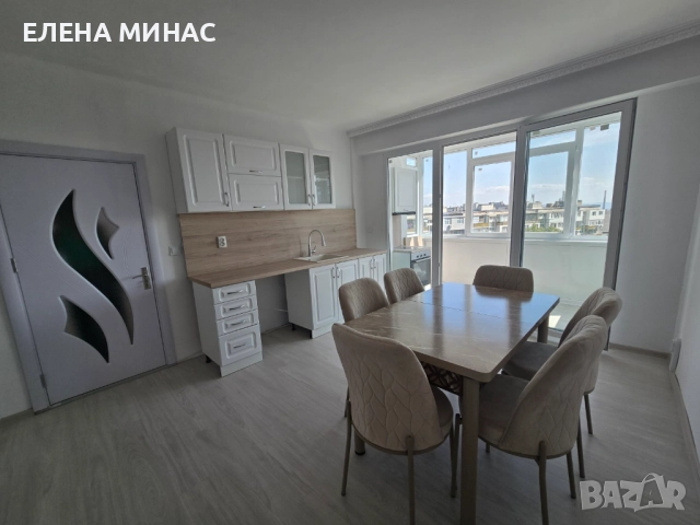 Чудесен Тристаен Апартамент - кв. Тракия на Централен Булевард, снимка 2 - Апартаменти - 52072546