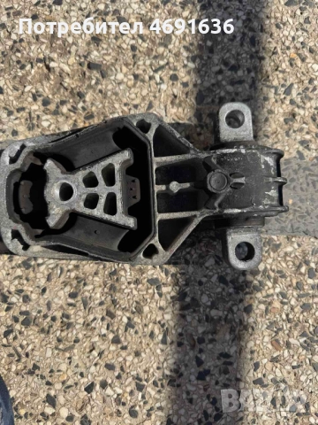 Тампон двигател Мерцедес Mercedes Cla200 150ps. само за 60лв. a2462401209, снимка 2 - Части - 52898496