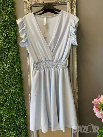 елегантни рокли с блясък 