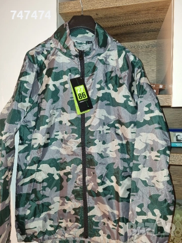 Ветровка, М размер, НОВО, снимка 2 - Якета - 53213915