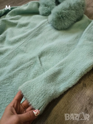 НОВА луксозна жилетка / палто с качулка с косъм в цвят:мента и син на намаление , снимка 4 - Жилетки - 53428649