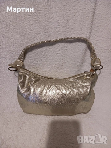 Златиста чанта, снимка 3 - Чанти - 53661045