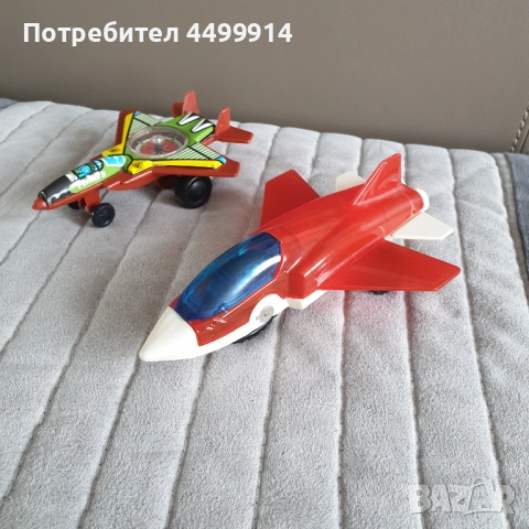 Лот от две соц самолетчета