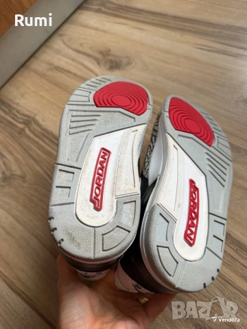 Оригинални кожени маратонки Jordan Legacy 312 „! 41, снимка 9 - Маратонки - 43463750