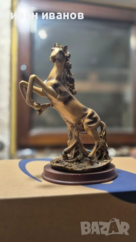 Статуетки на коне, снимка 5 - Антикварни и старинни предмети - 53218849