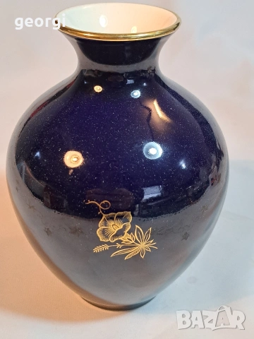 немска порцеланова ваза кобалт с позлата М1, снимка 3 - Вази - 53266499
