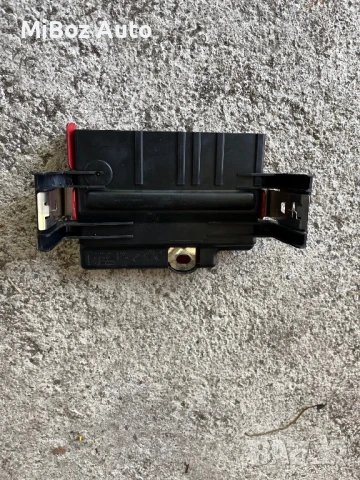 Плюсова клема кабел БМВ Е90 91 BMW, снимка 2 - Части - 50660860