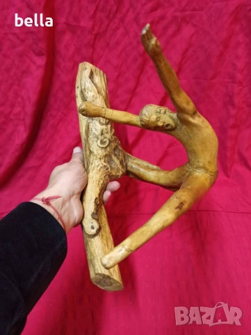 Уникална дървена пластика – Ръчна изработка от естествен клон