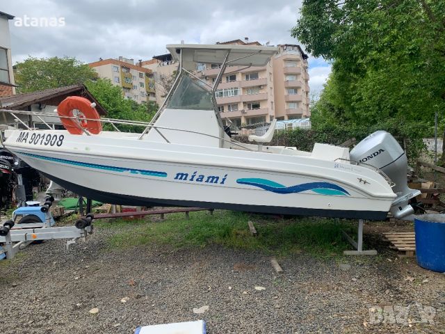 Лодка MIAMI, снимка 1 - Воден транспорт - 45557905