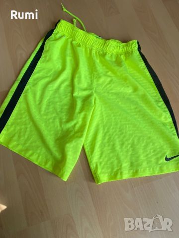 Оригинални мъжки къси панталони Nike  ! L, снимка 1 - Къси панталони - 45585915