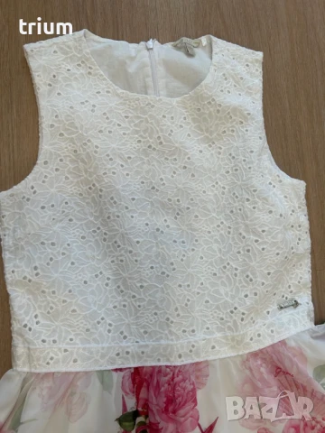 Прекрасна рокля Guess, 14г., 164см., снимка 2 - Детски рокли и поли - 50606653