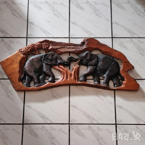Пано за стена, дърворезба,Слонове. 