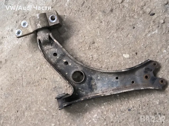 Десен носач за Голф 5 Ауди А3 Пасат Туран Джета VW Golf 5 Audi A3 8P Passat Touran Jetta  1K0407190E, снимка 2 - Части - 50328754